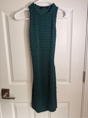NWOT Janelle James Forest green Textured Sleeveless cutout bodycon mini dress